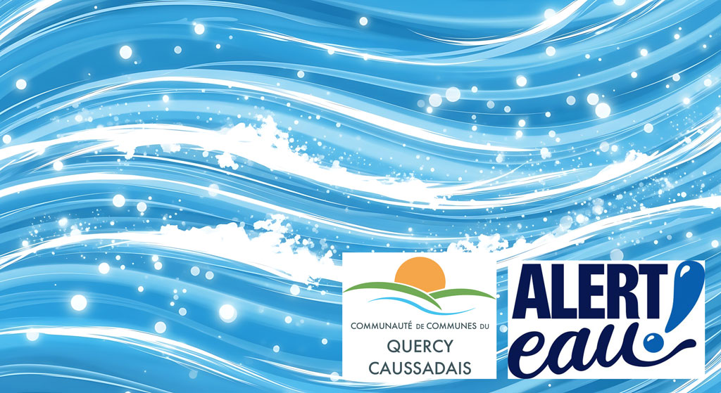 Eau bleue avec des vagues blanches