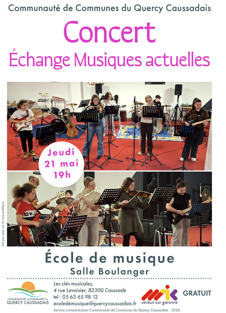 Elèves de l'école de musique qui jouent de leurs instruments