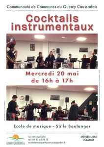 Elèves de l'école de musique qui jouent de leurs instruments