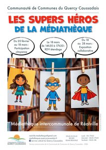 Dessins d'enfants représentants des super héros pendus à une corde à linge dans une bibliothèque