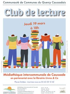 Personnes debouts avec des livres ouverts devant le visage.